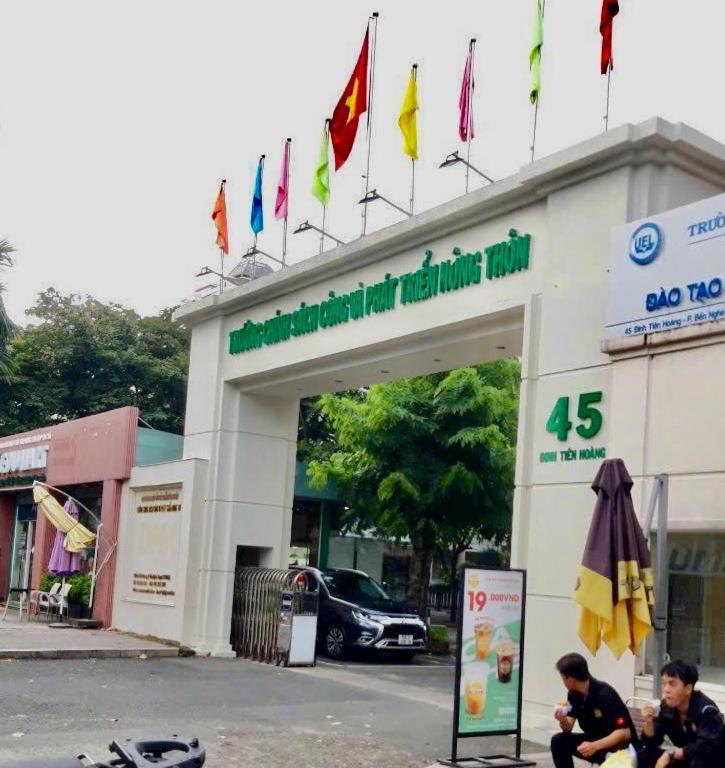 Truong Chinh Sach Cong Va Phat Trien Nong Thon Ho Chi Minh-staden Exteriör bild
